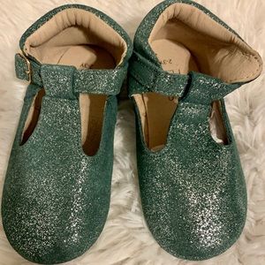 New! Monkey Feet Emerald Enchanted Glitter 2-3y